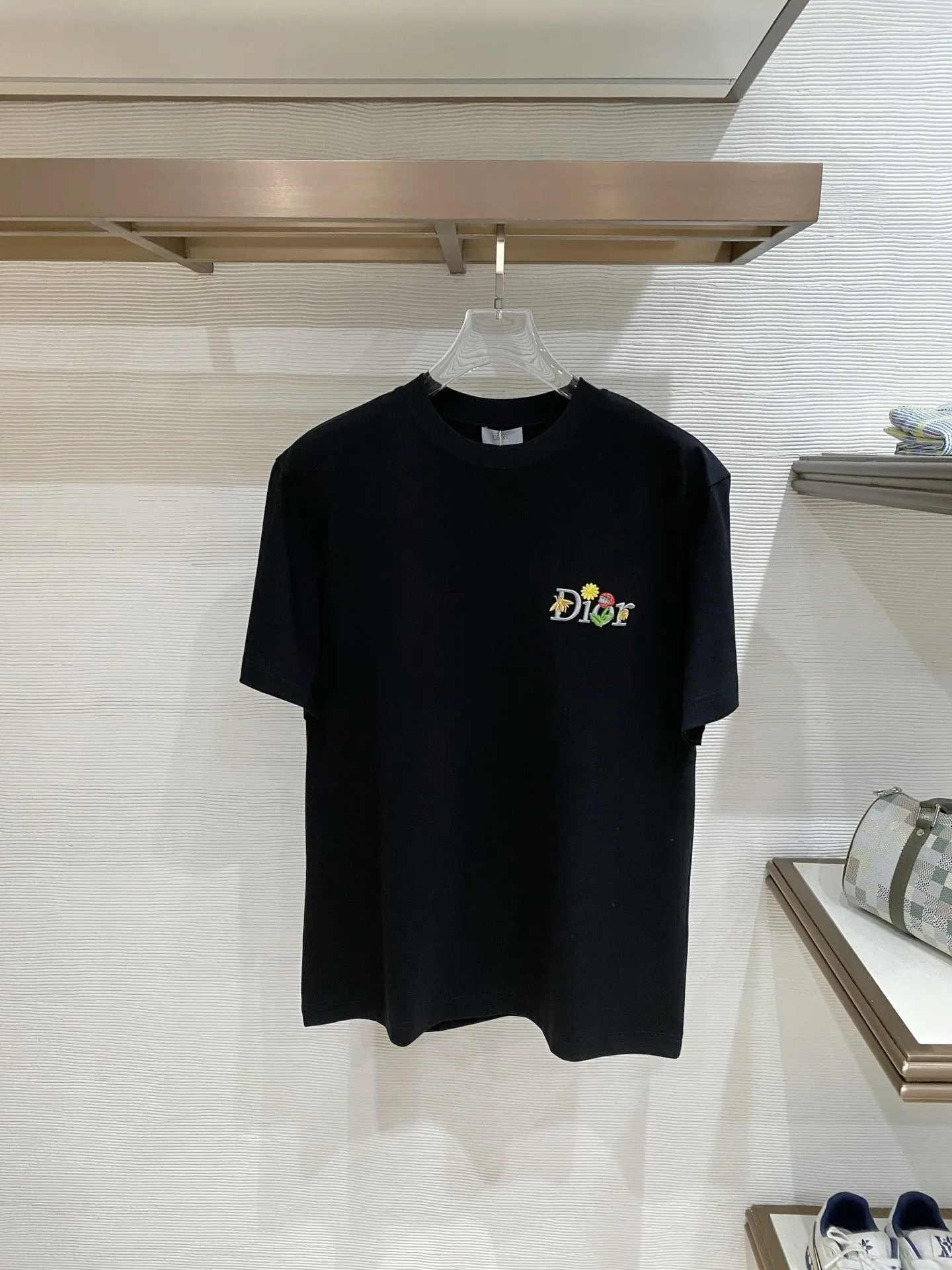 Dior 黑色字母短袖T恤 休閒百搭款