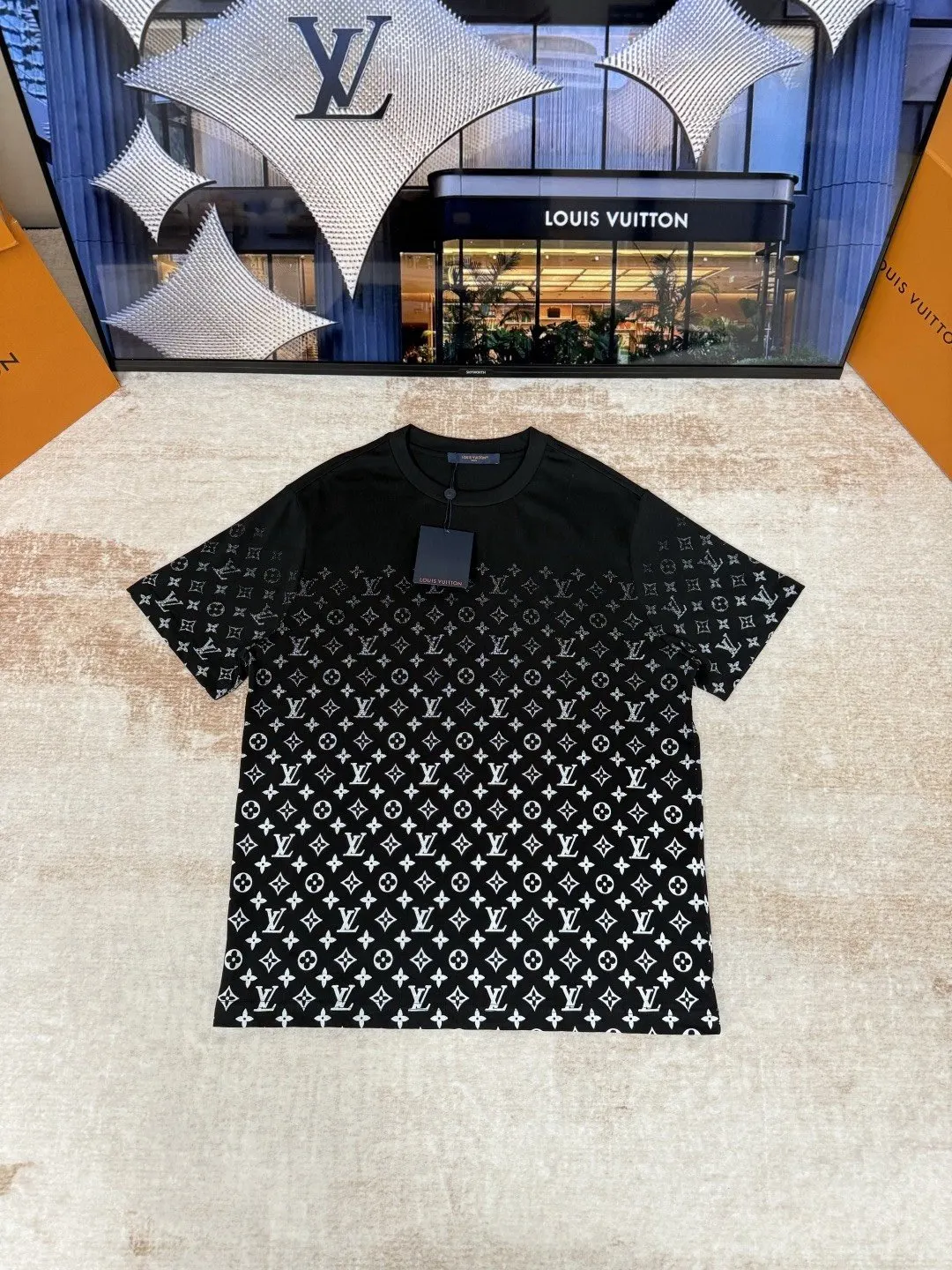 LV Black Monogram Monogram Short Sleeve T-Shirt Casual Versatile Style
