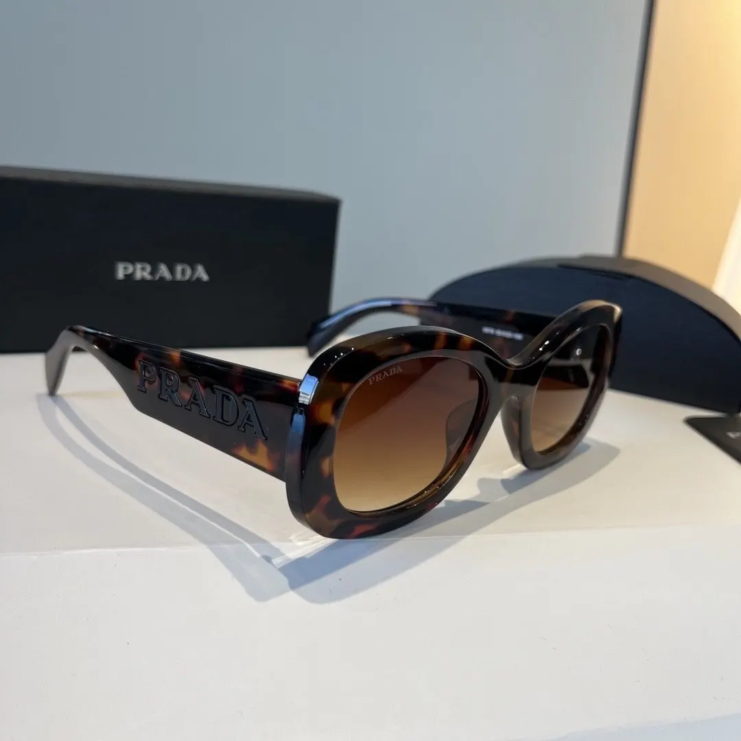 PRADA 太阳眼镜 時尚遮阳款