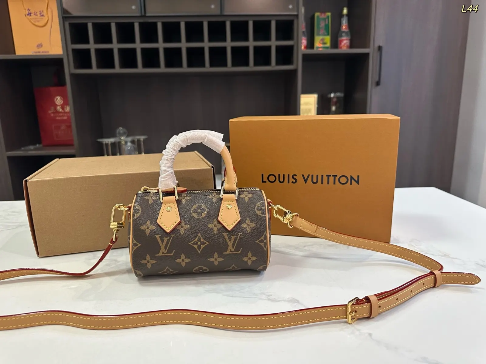 Louis Vuitton Crossbody Bag Lightweight