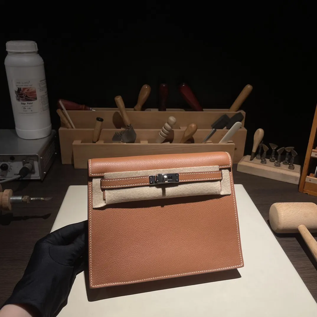 Hermes Kelly Danse Evercolor牛皮 斜背包 22cm 經典款