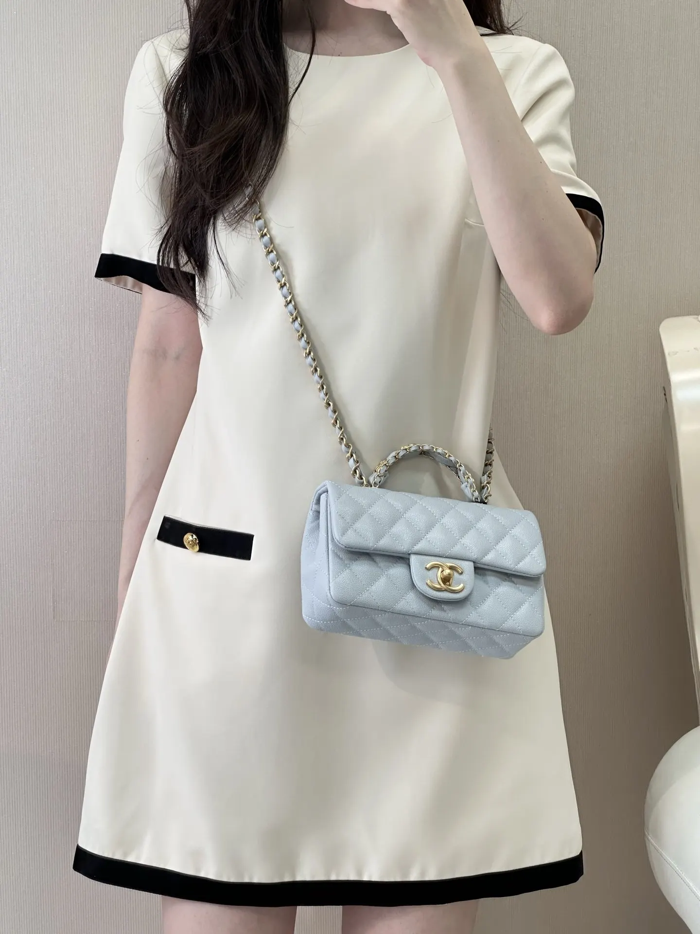 CHANEL 牛皮 华丽霸气又摩登 链条包 精致链条款