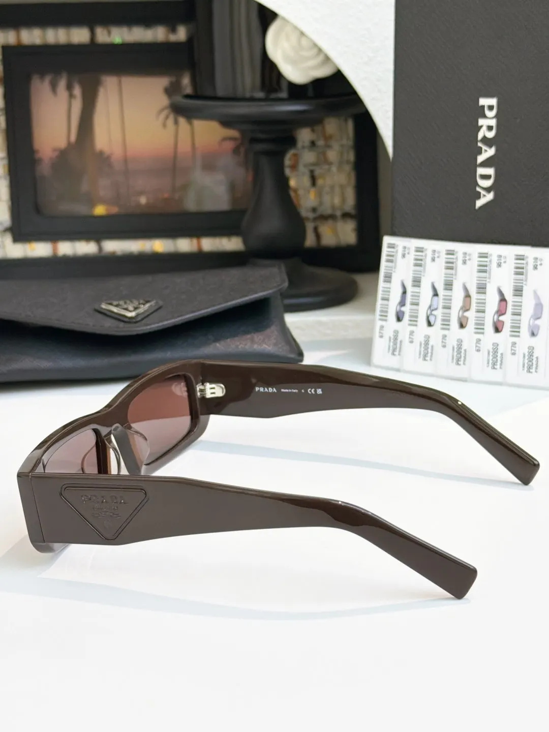 PRADA OPR D09SD 太阳眼镜 時尚遮阳款