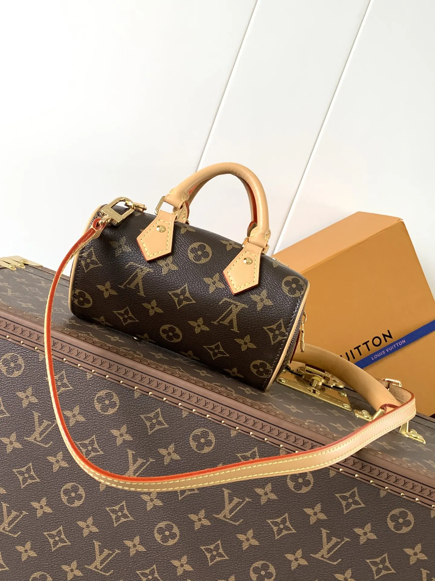 Chain Bag Leather