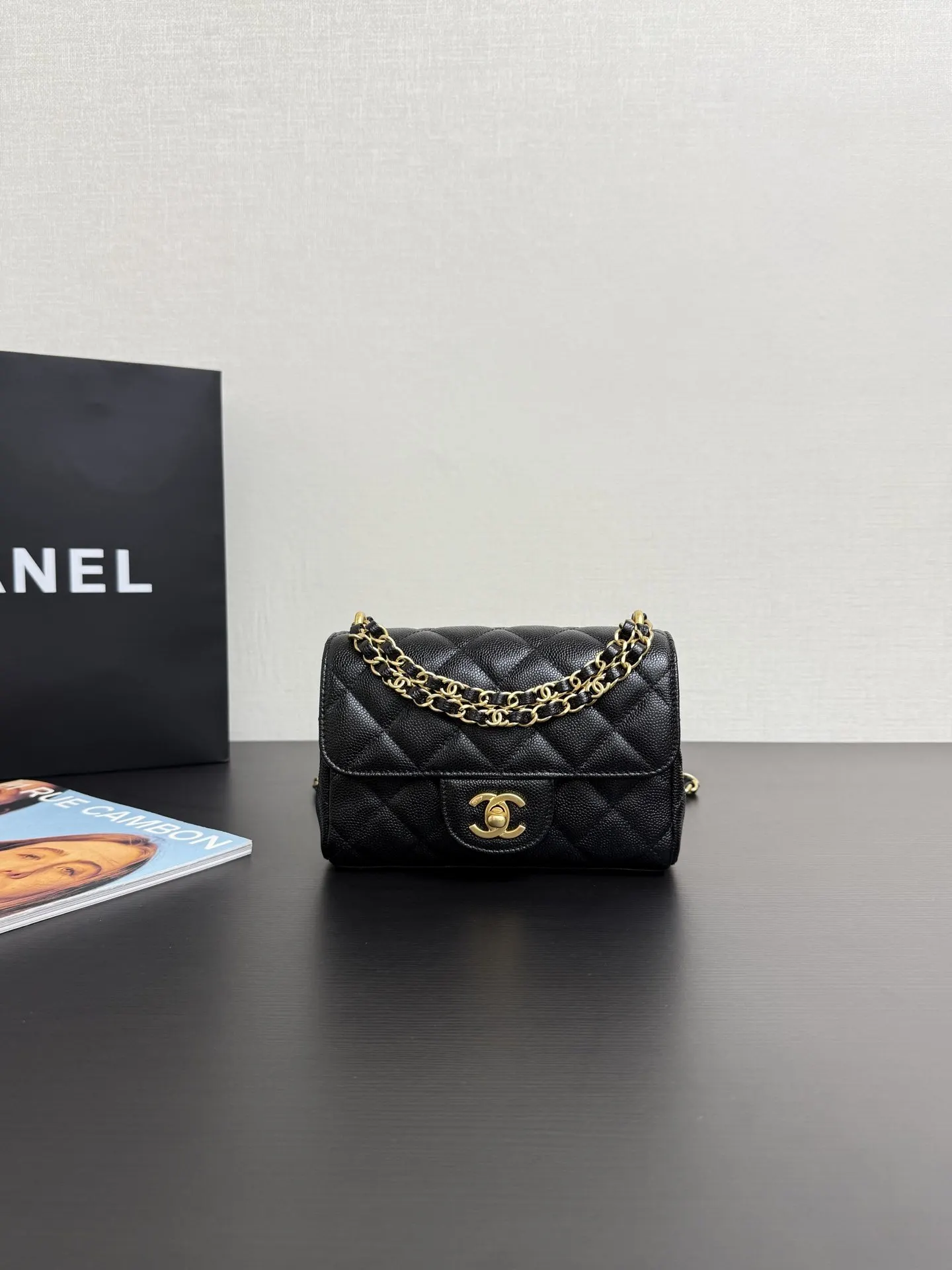 Chain Bag Leather