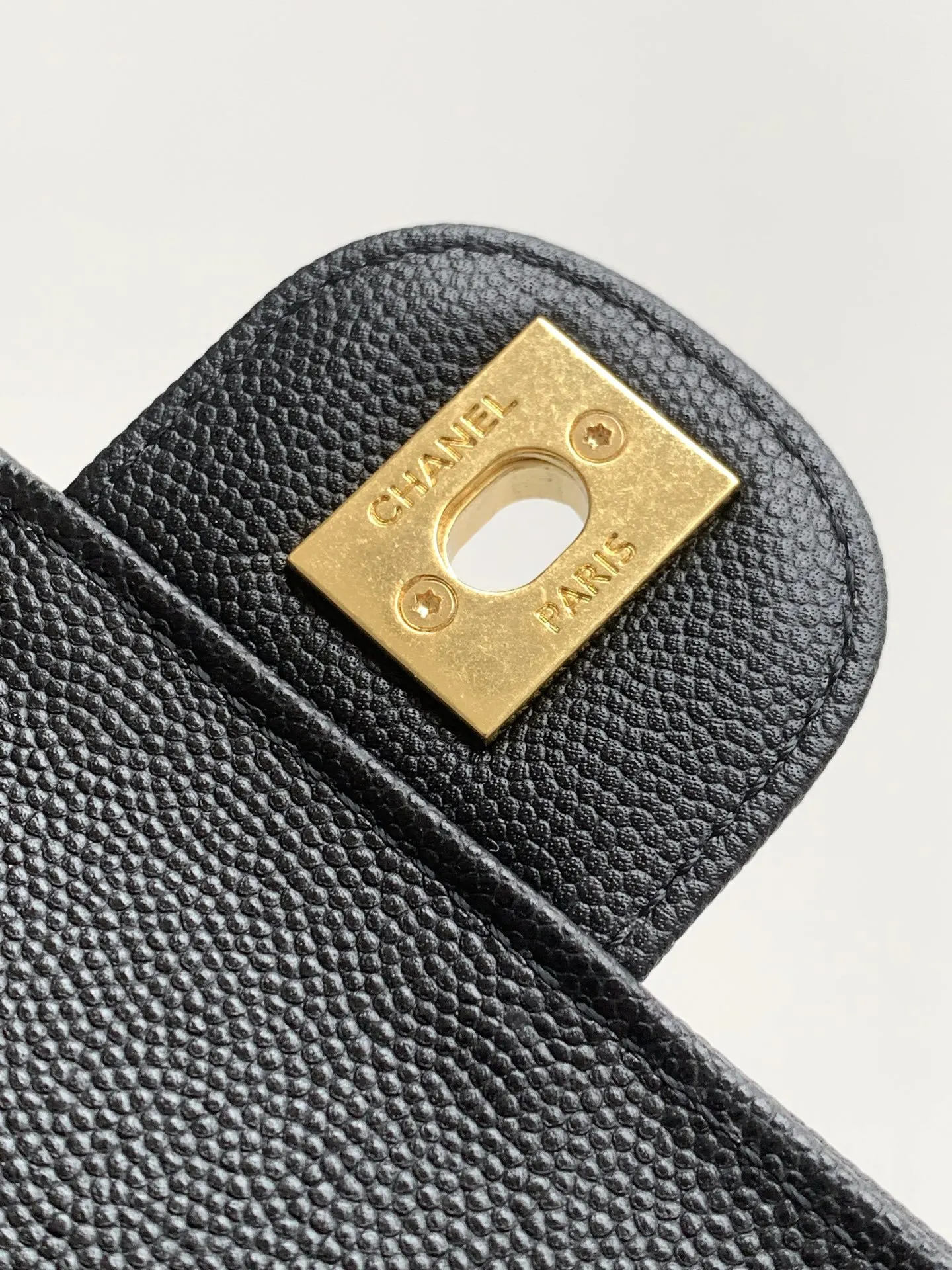 Crossbody Bag Lightweight Leather Image 9 Crossbody Bag Lightweight Leather Image 9