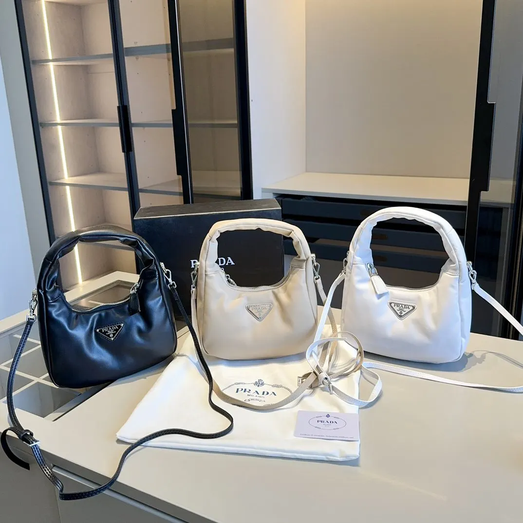 PRADA 腋下包 日常通勤款