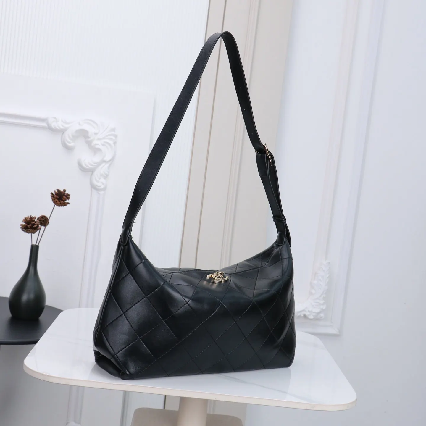 Gold Hobo Shoulder Bag Vintage