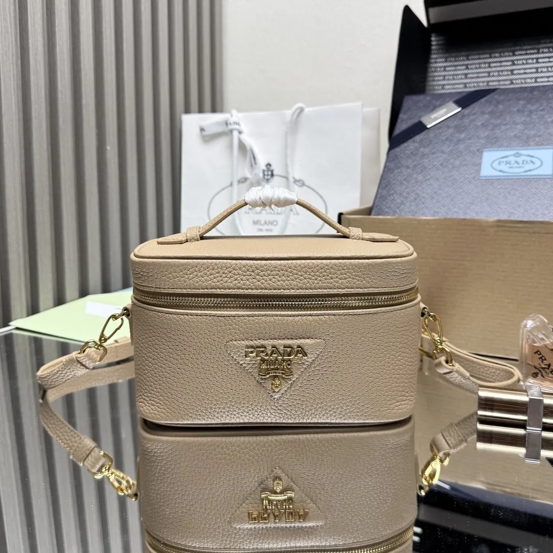 PRADA 1BH202 鹿皮 羊皮 Logo 手提包 日常通勤款