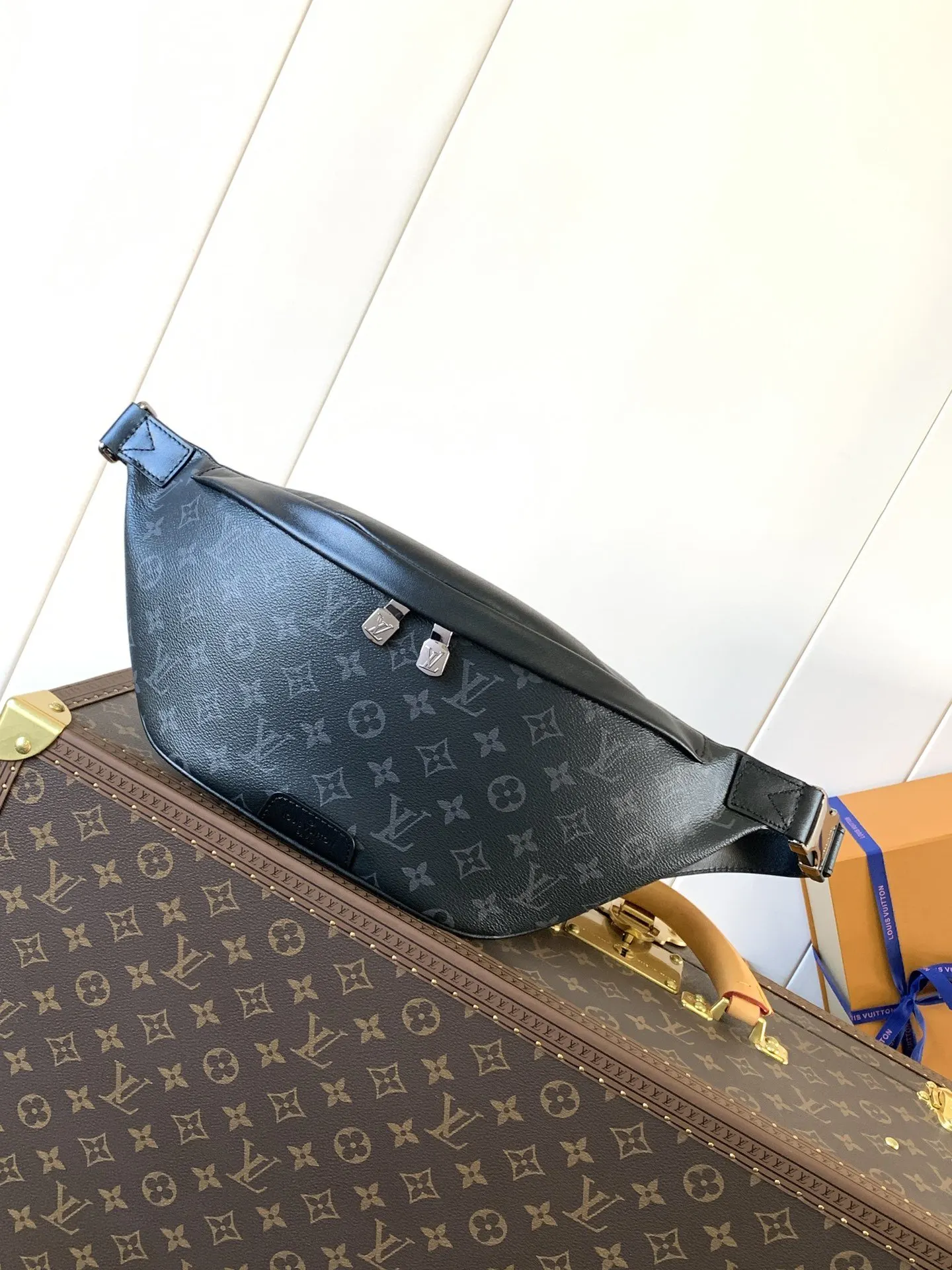 Crossbody Bag Lightweight Leather