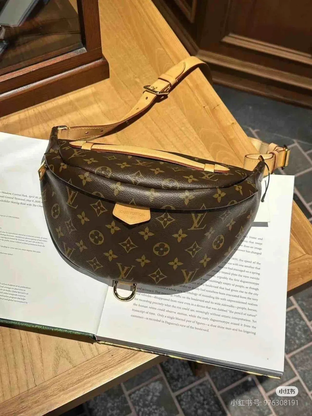 Louis Vuitton Monogram Belt Bag Casual Fashion Leather