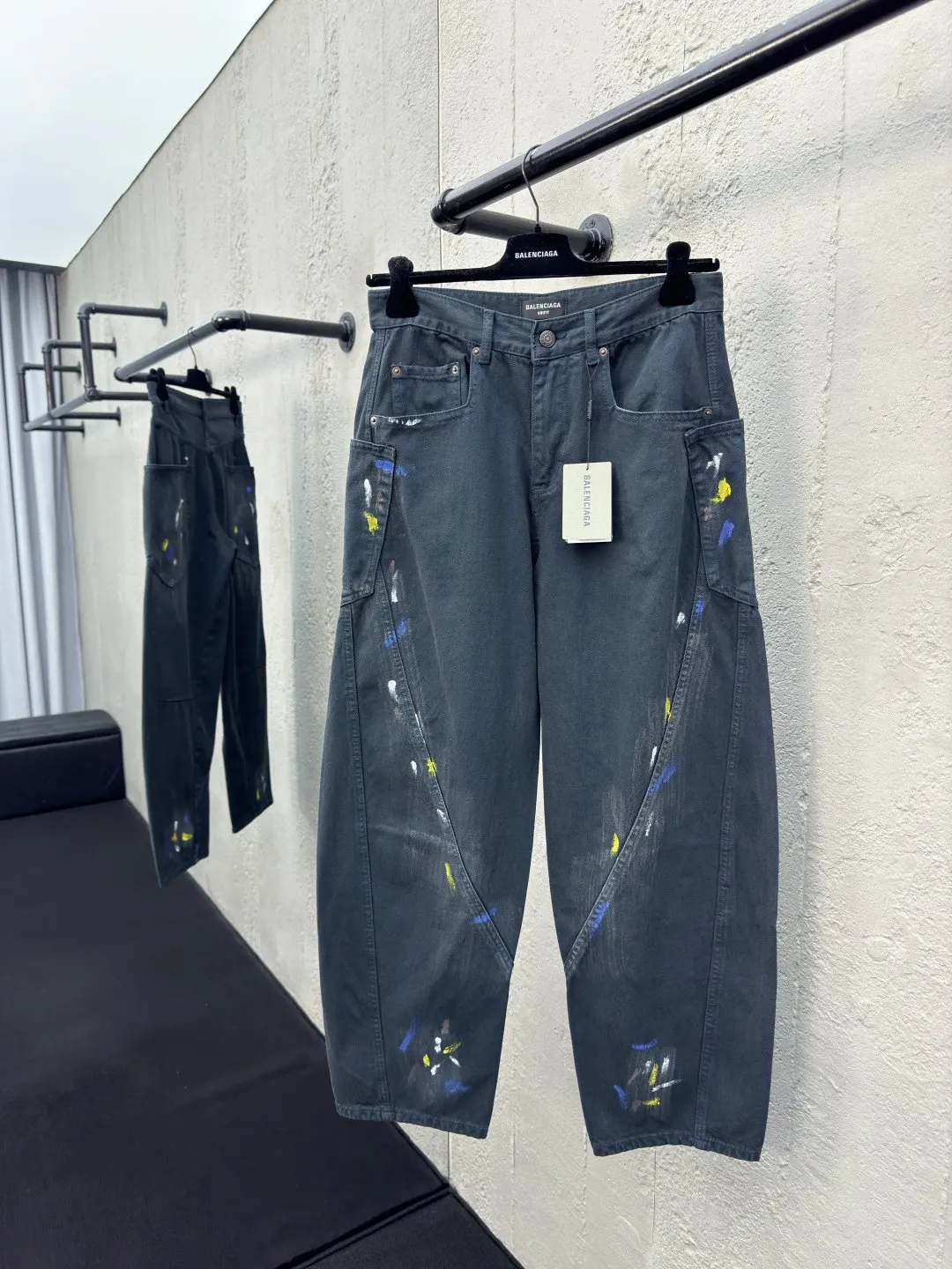 Balenciaga 牛仔褲 街頭休閒款