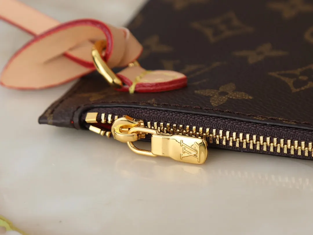 Louis Vuitton Shoulder Bag Canvas