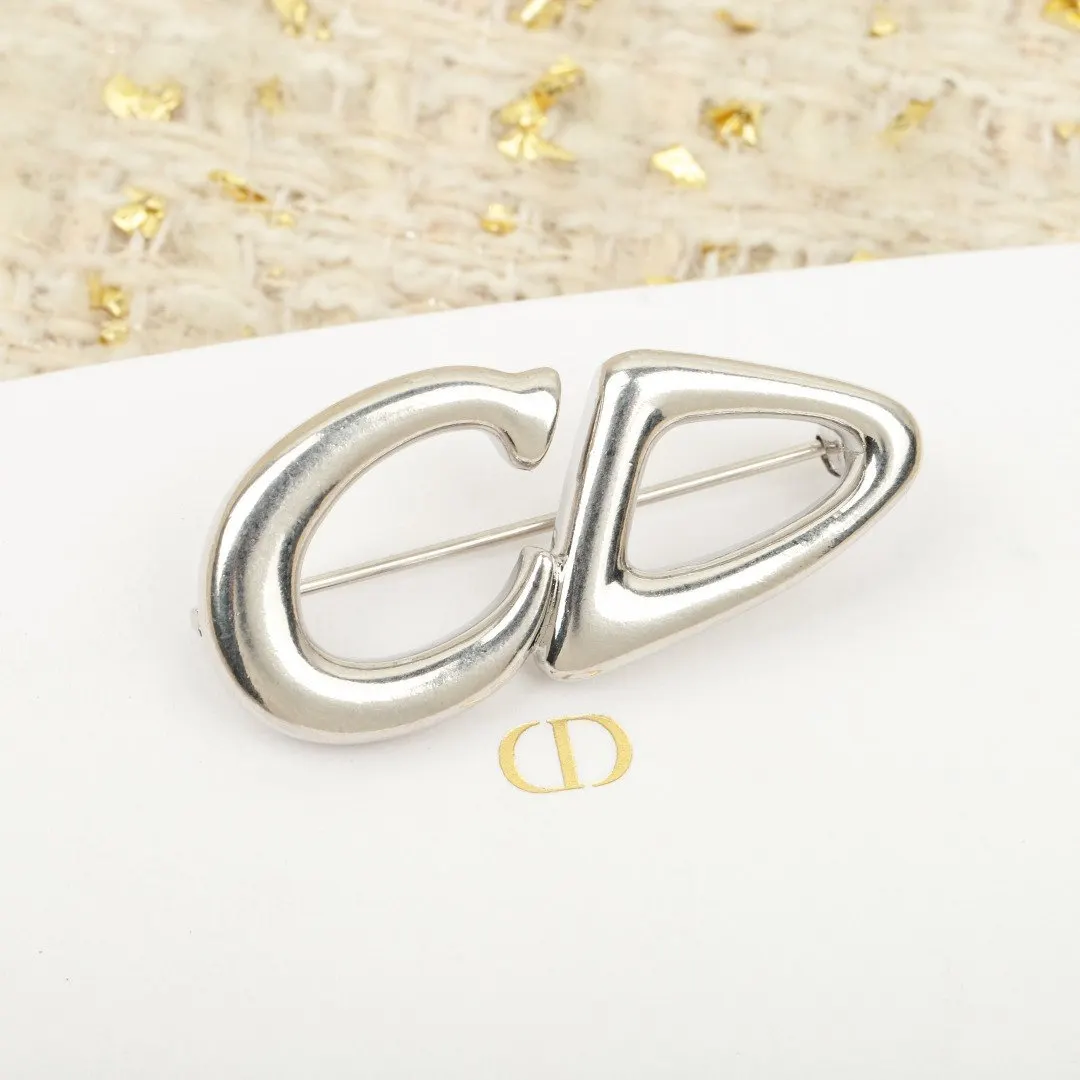Dior brooch, fine accessory