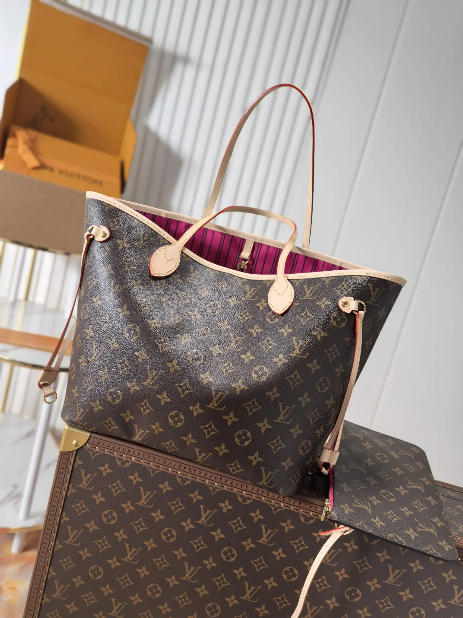 Neverfull 老花 帆布 手拿包 精致手拿款