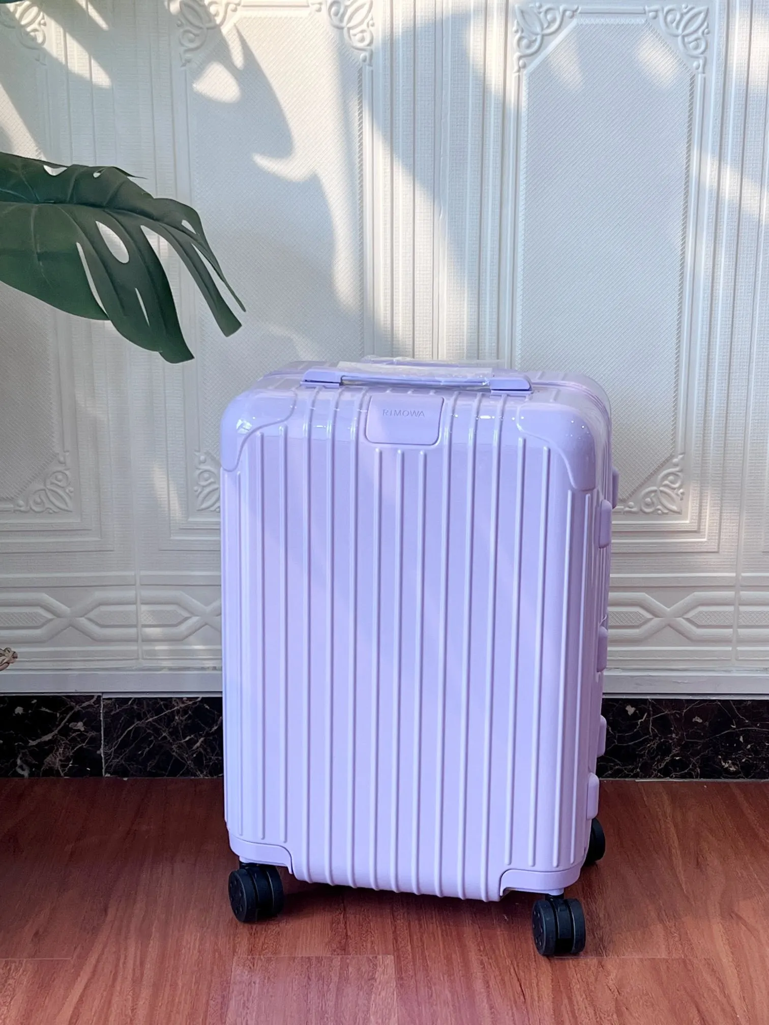 黑色 白色 日默瓦rimowa拉杆箱行李箱登机箱旅行箱方胖子運動 旅行拉杆款 輕便出行款
