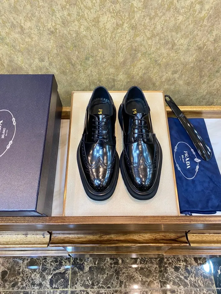 Prada Fashion Item Casual Versatile Leather