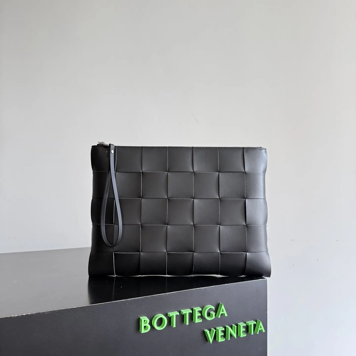 Bottega Veneta 小牛皮 手拿包 精致手拿款