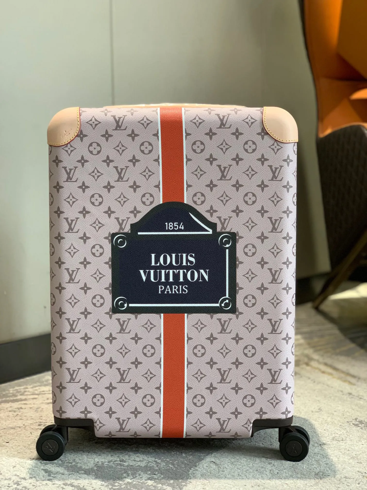 LV 银色 开学活动来了 拉杆真皮包裹 行李箱 旅行拉杆款 轻便出行款