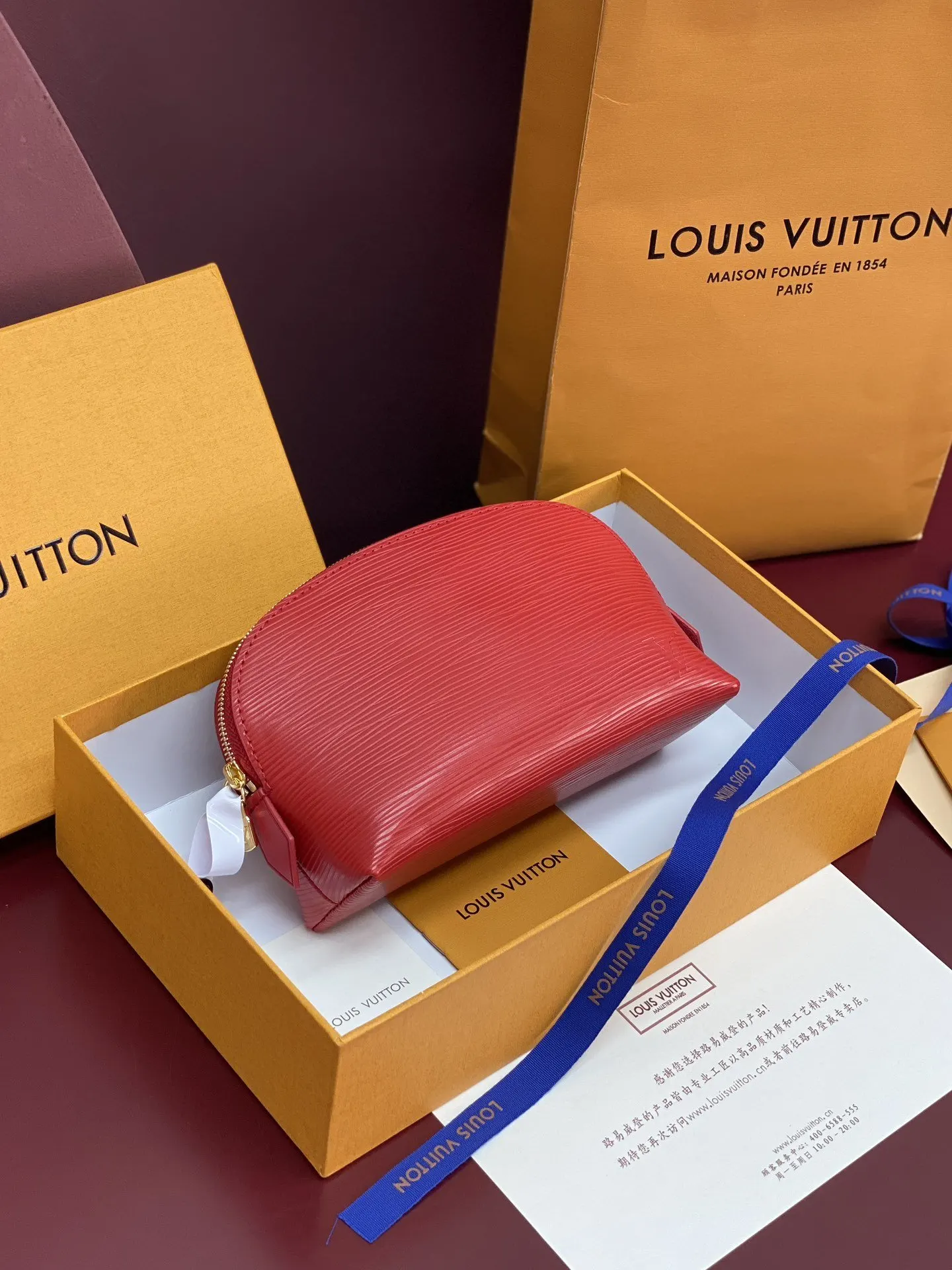 LV 紅色 皮革 厘米 化妝包 便携收納款