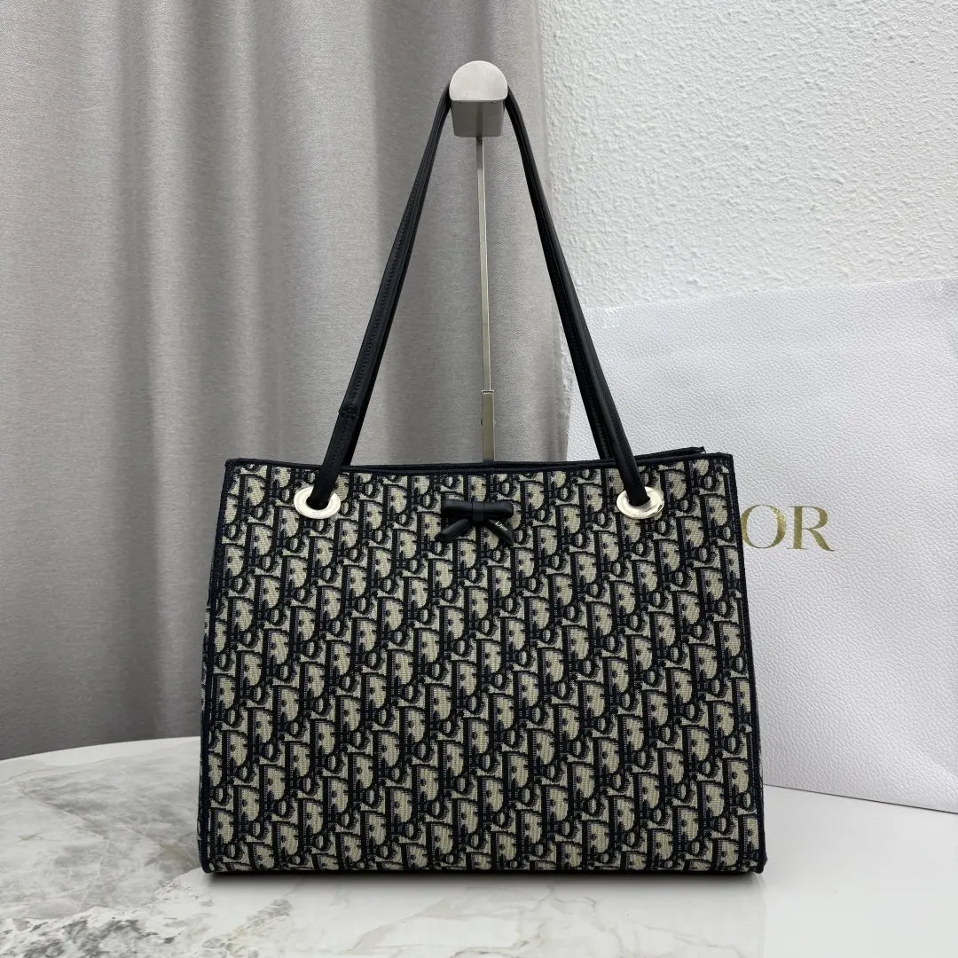 Dior 牛皮 手拿包 精致手拿款