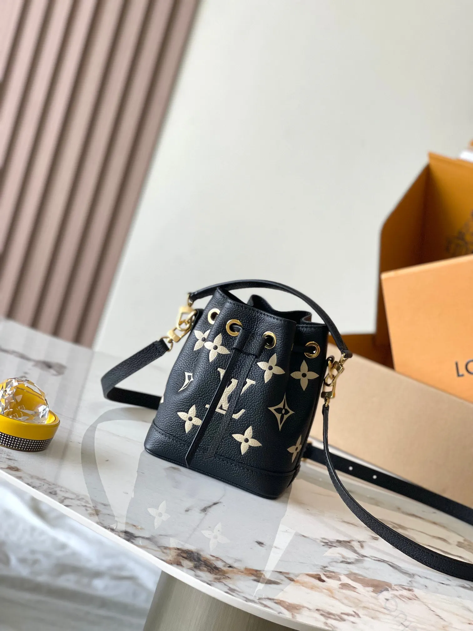 Black Bucket Bag Casual