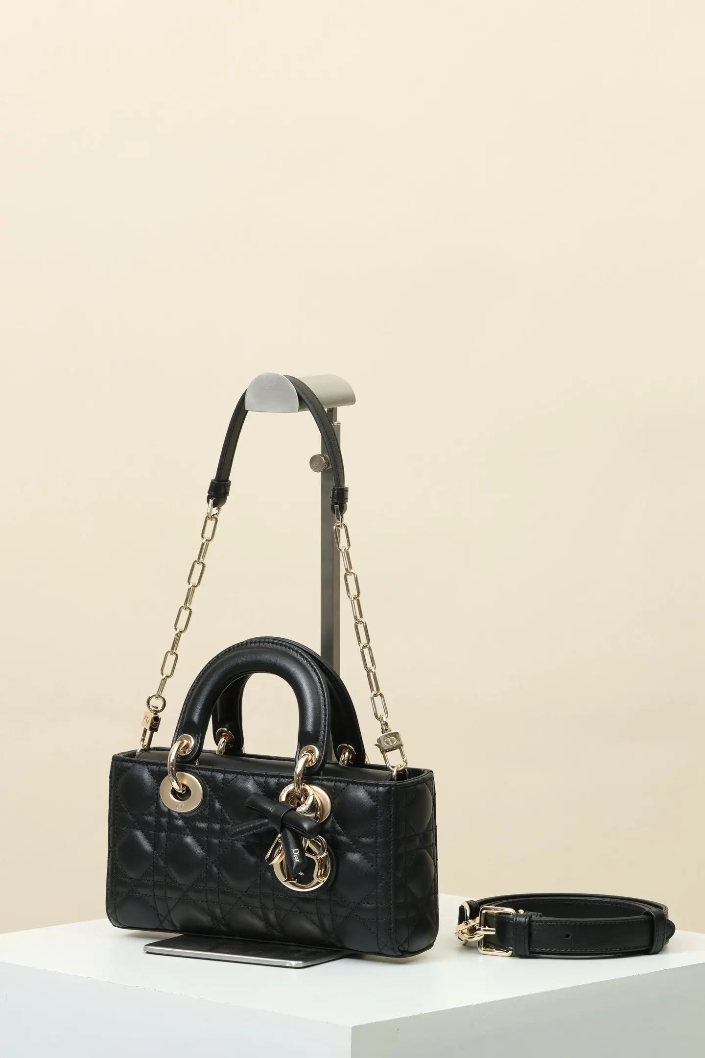Black Gold Hobo Shoulder Bag Vintage
