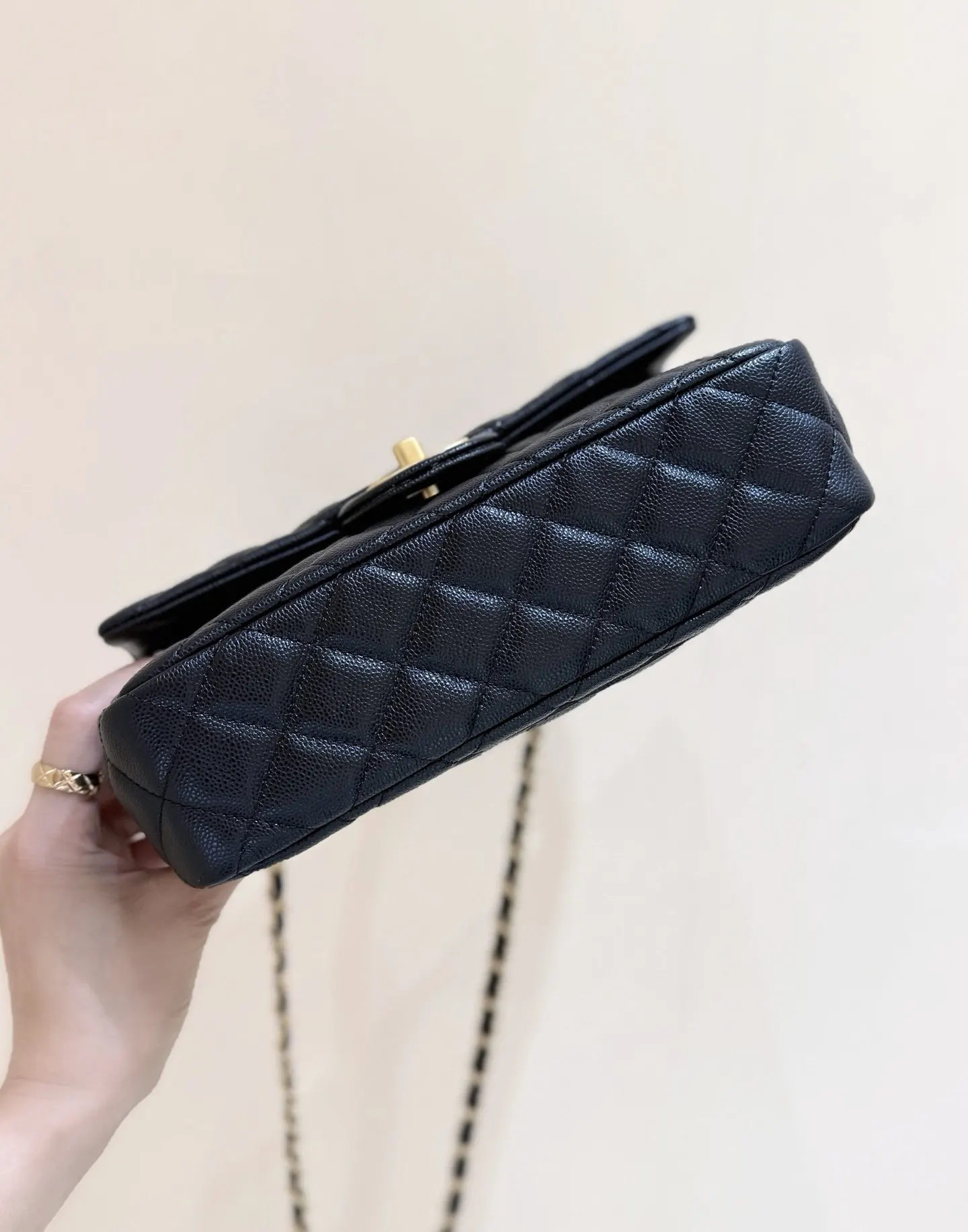 Crossbody Bag Lightweight Leather