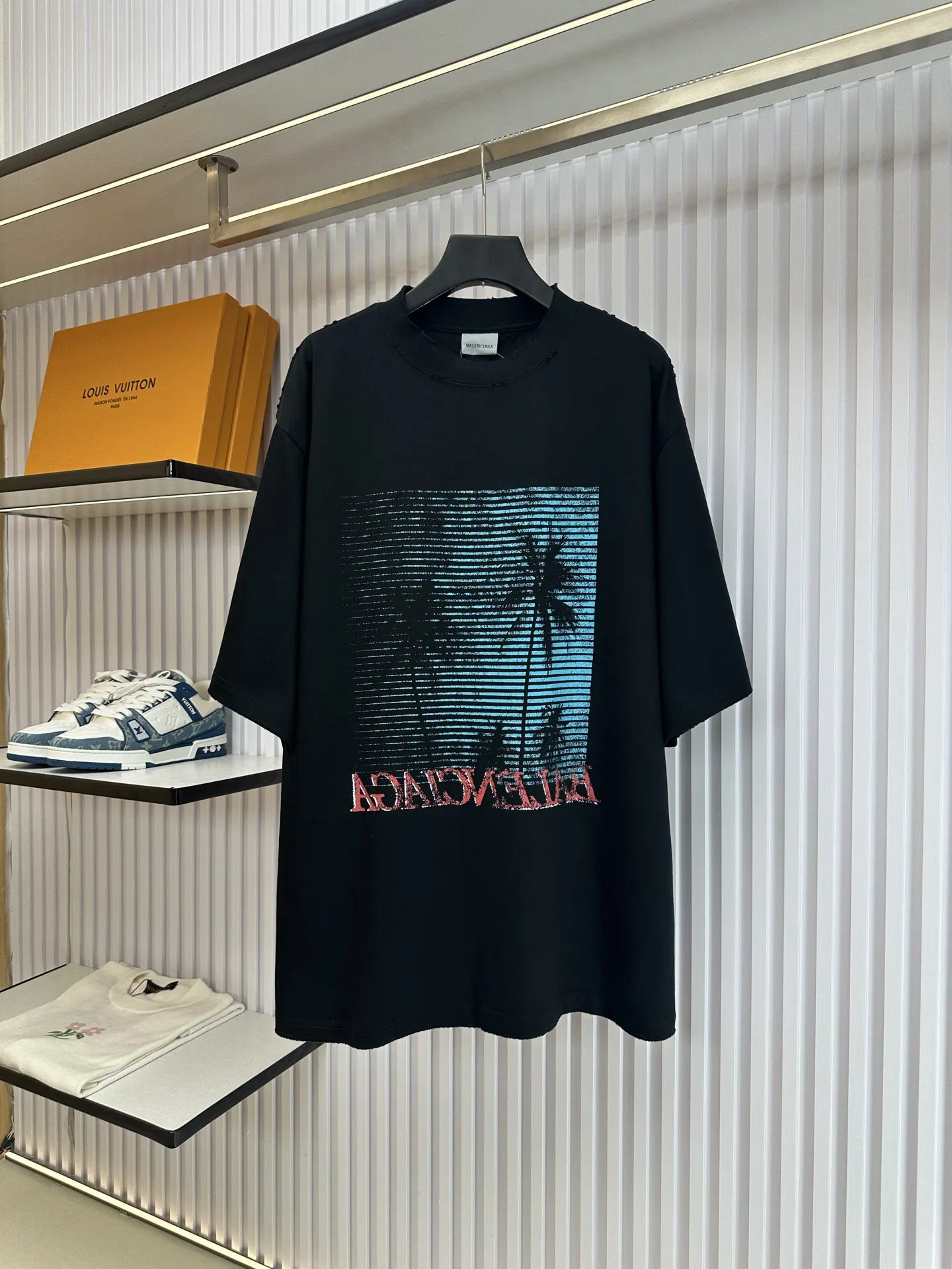 Balenciaga 黑色 純棉 短袖T恤 宽松休閒款