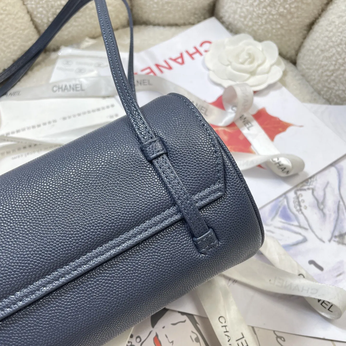 Crossbody Bag Lightweight Leather