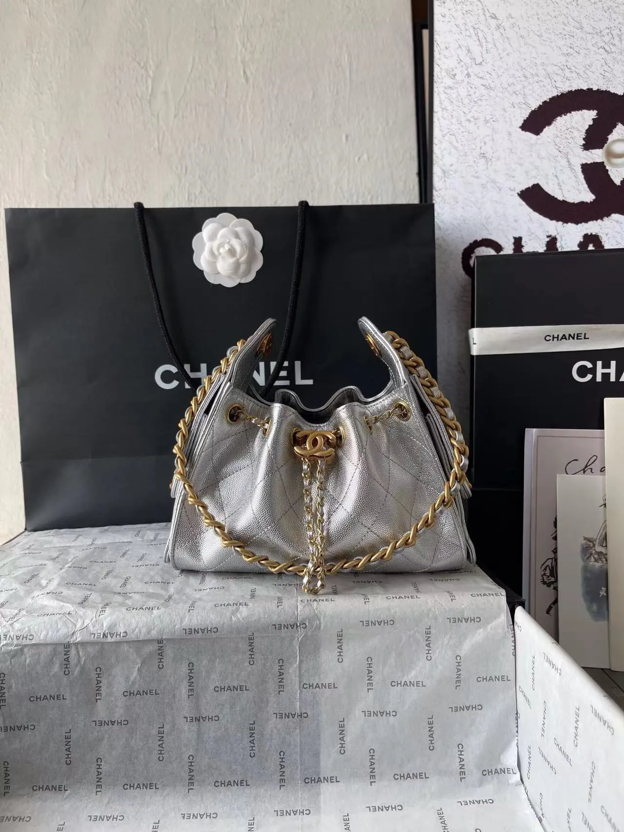 CHANEL 白色 銀色 小牛皮 腋下包 復古腋下背款