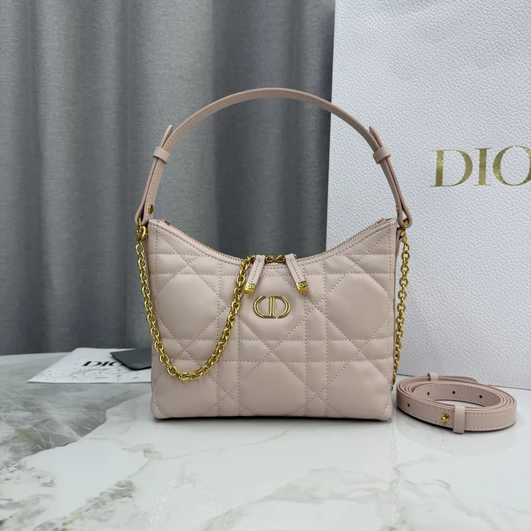 Dior Caro pink sheepskin clip, exquisite accessories