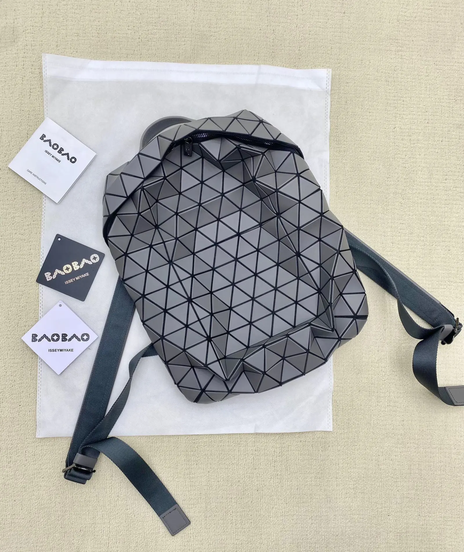 上身超有型 雙肩包 实用雙肩款