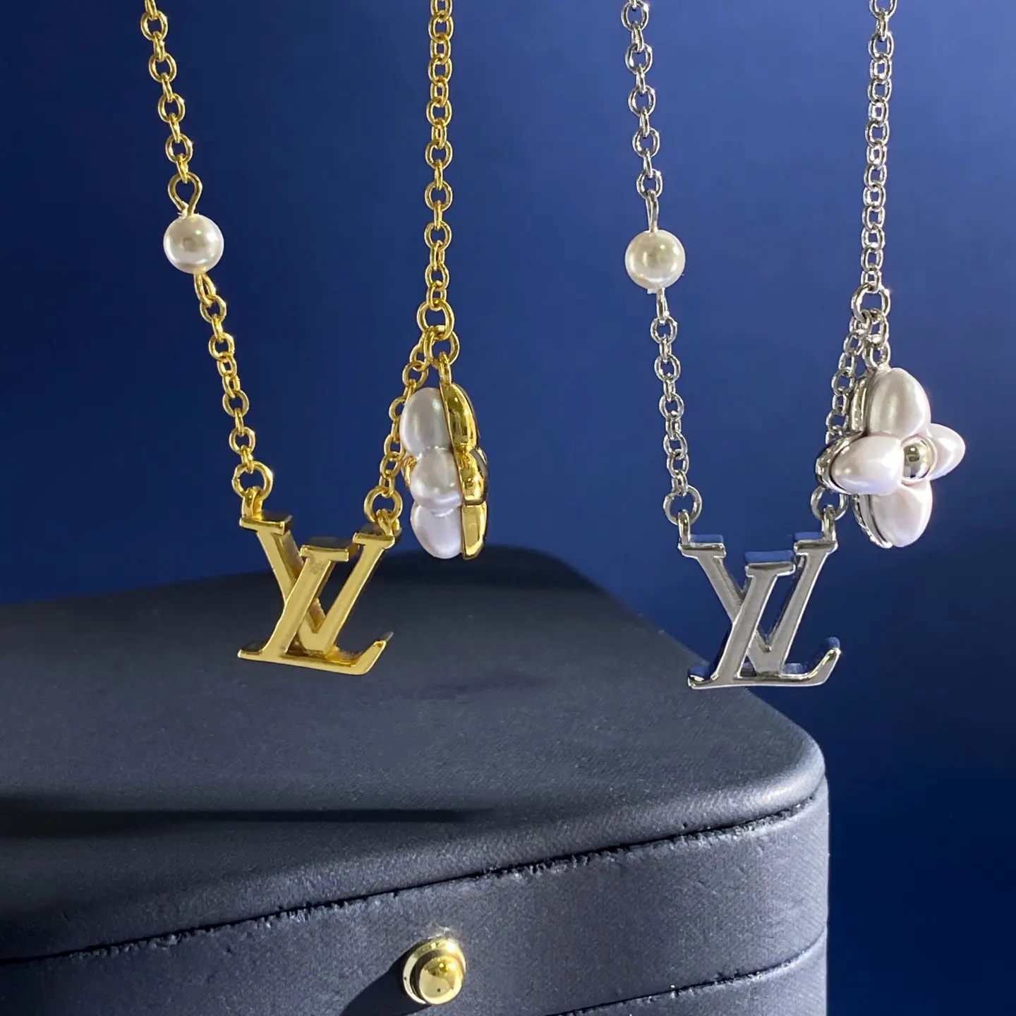 Louis Vuitton Fashion Item