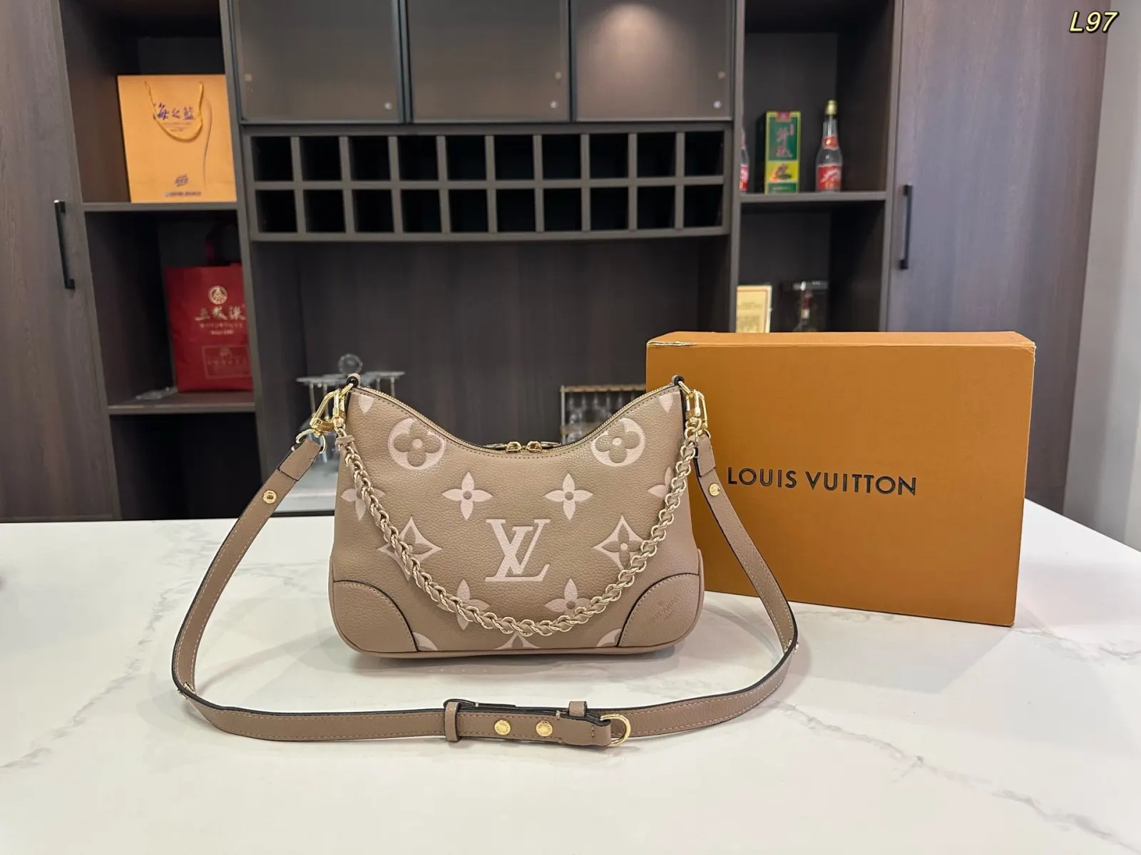 Louis Vuitton Crossbody Bag Lightweight