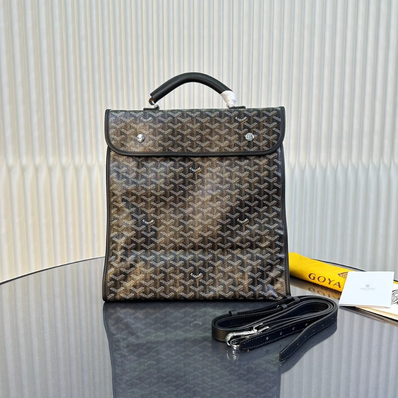 Goyard 外出旅行时请一定记得带上 Saint Léger 因 旅行包 大容量旅行款
