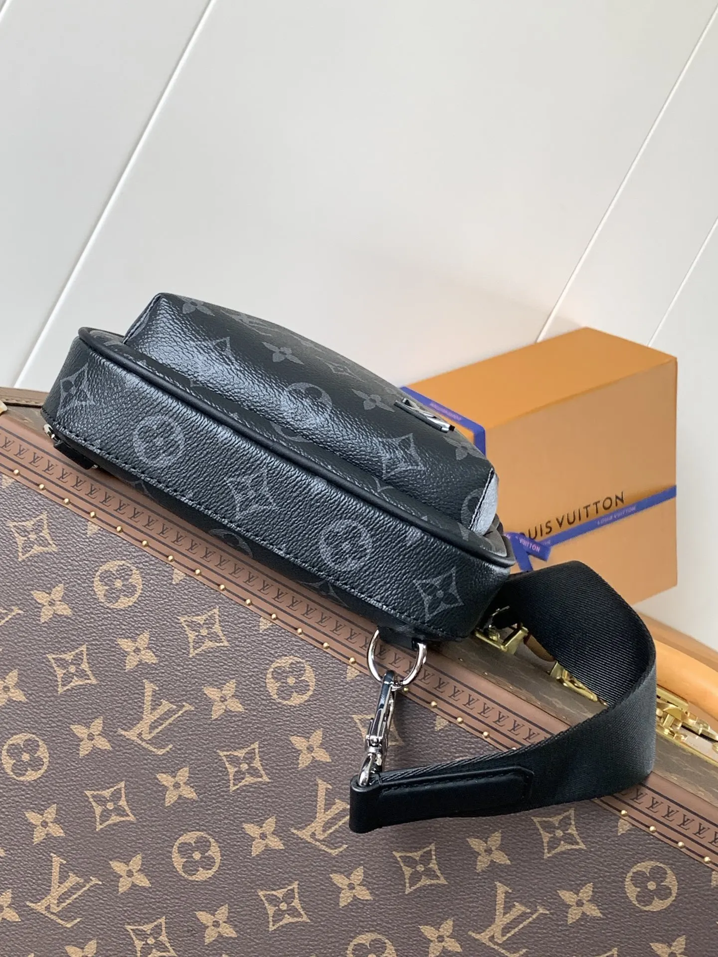Louis Vuitton Shoulder Bag Canvas Leather
