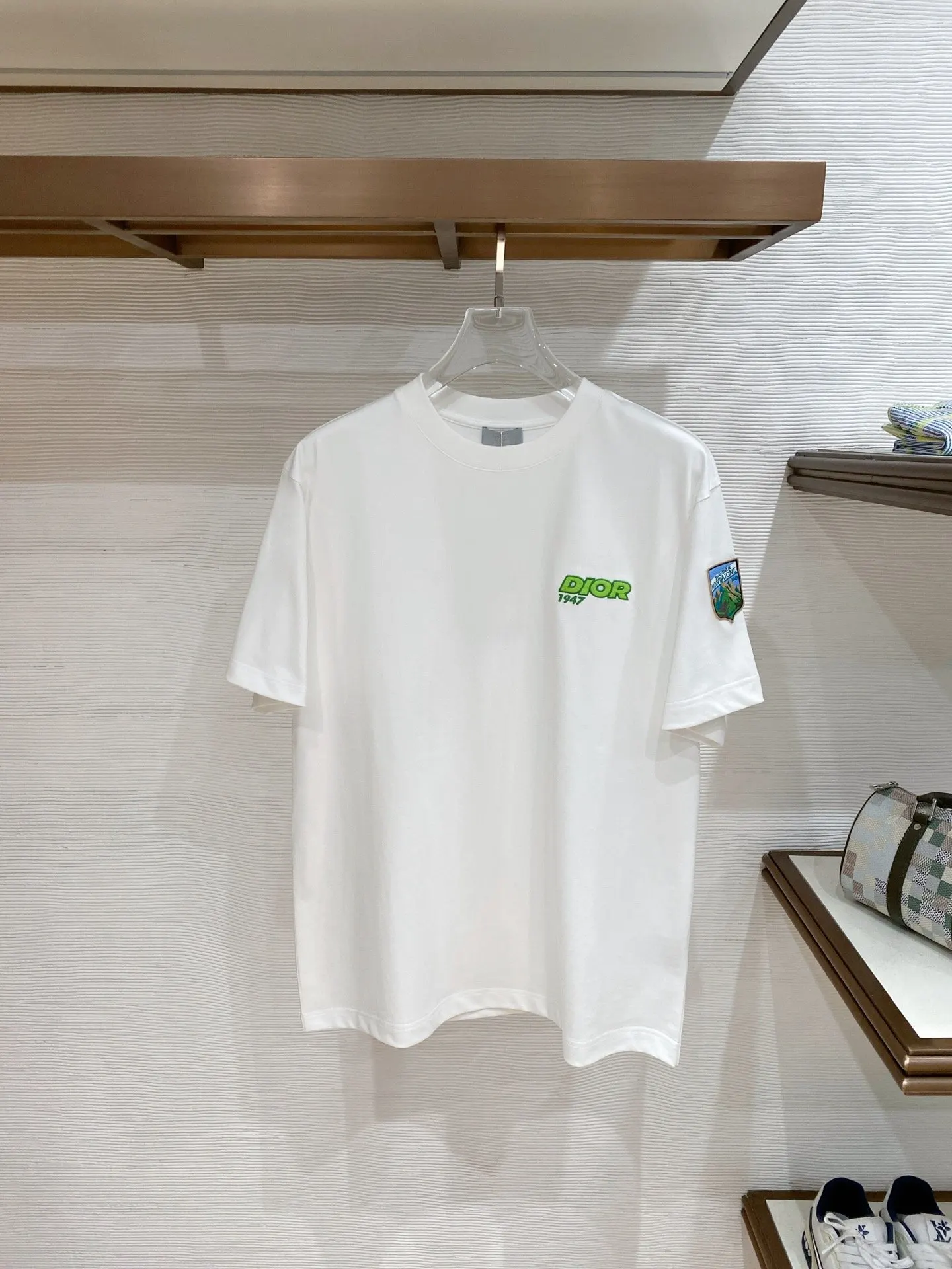 Dior 白色小标短袖T恤 簡約休閒款