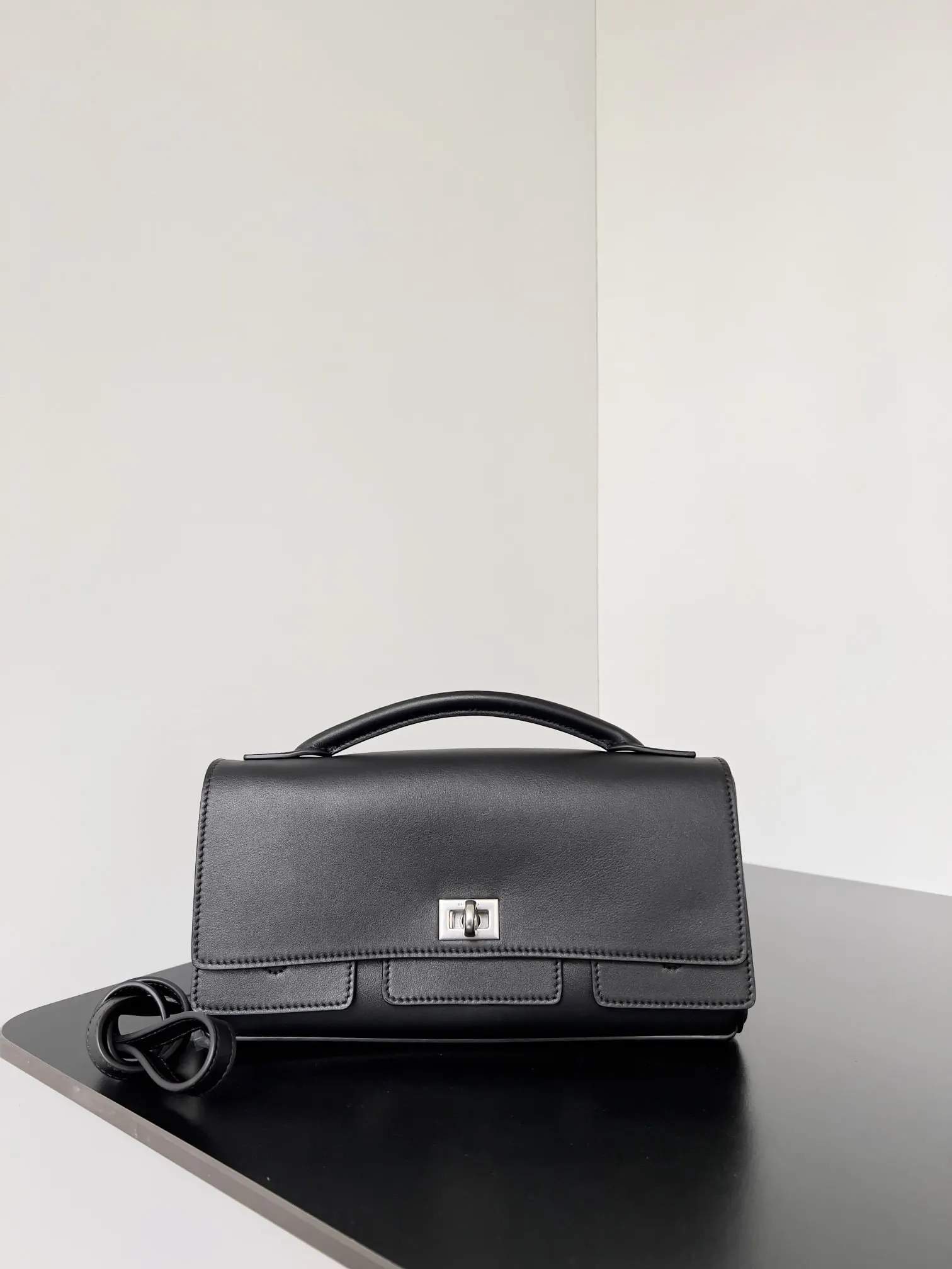 Balenciaga Bel Air 手拿包 晚宴手拿款