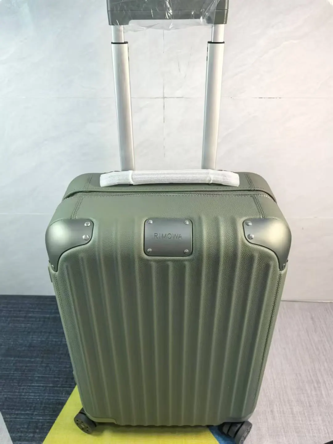 綠色 牛皮 玫瑰 Rimowa全牛皮款 distinct系 行李箱 旅行拉杆款 輕便出行款