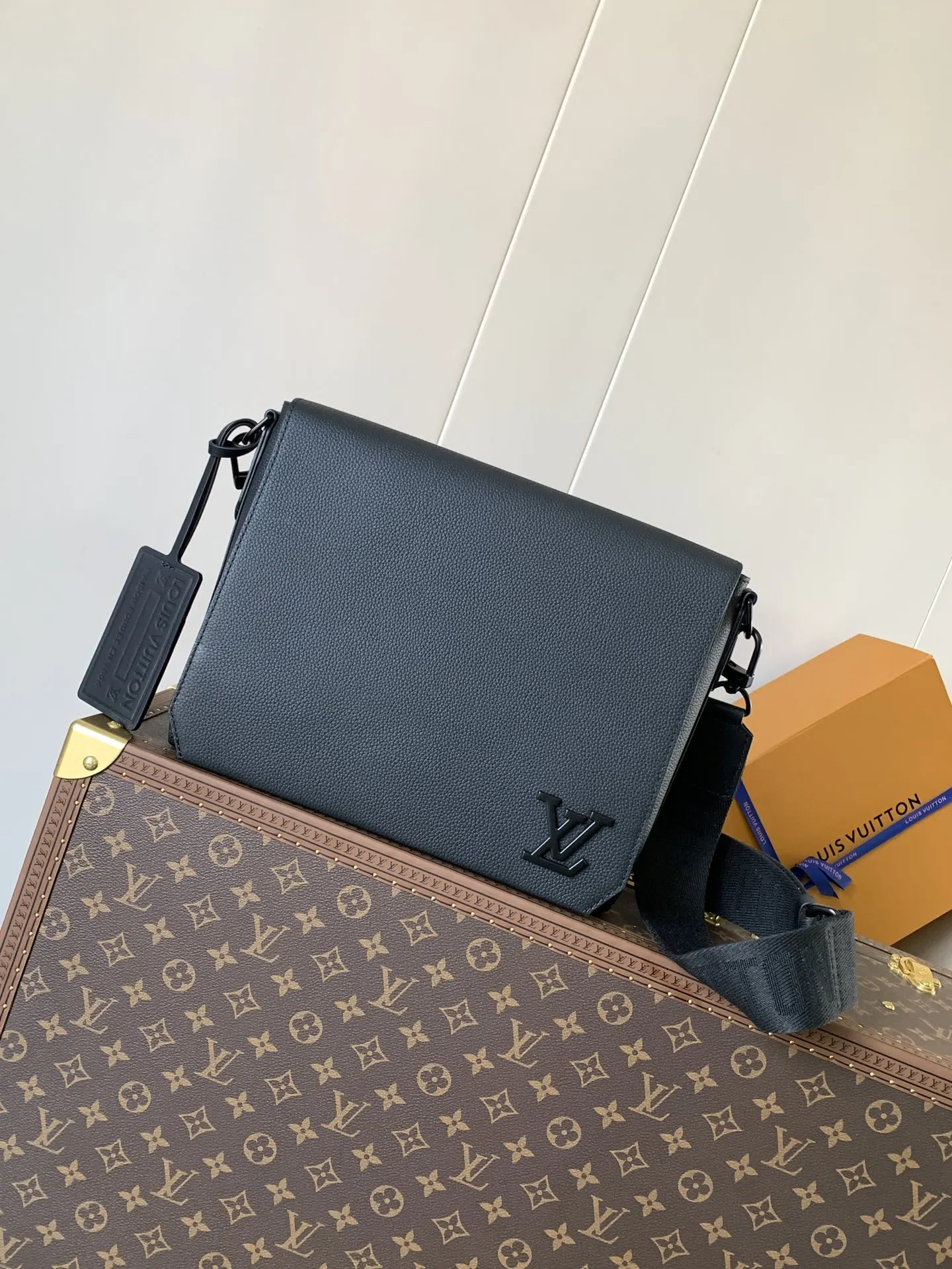 LV 黑色 藍色 牛皮 收納包 旅行收納款