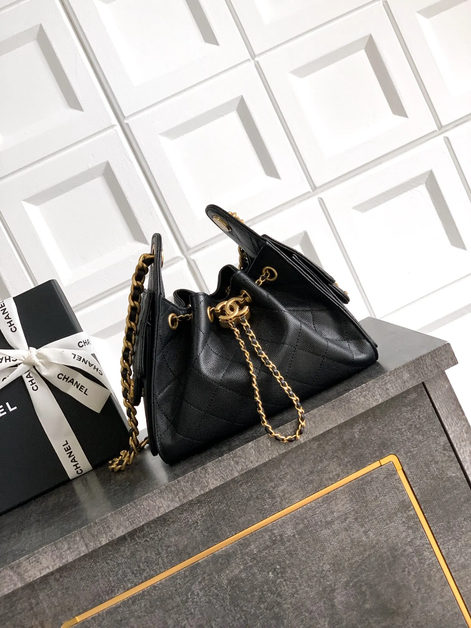 Gold Hobo Shoulder Bag Vintage