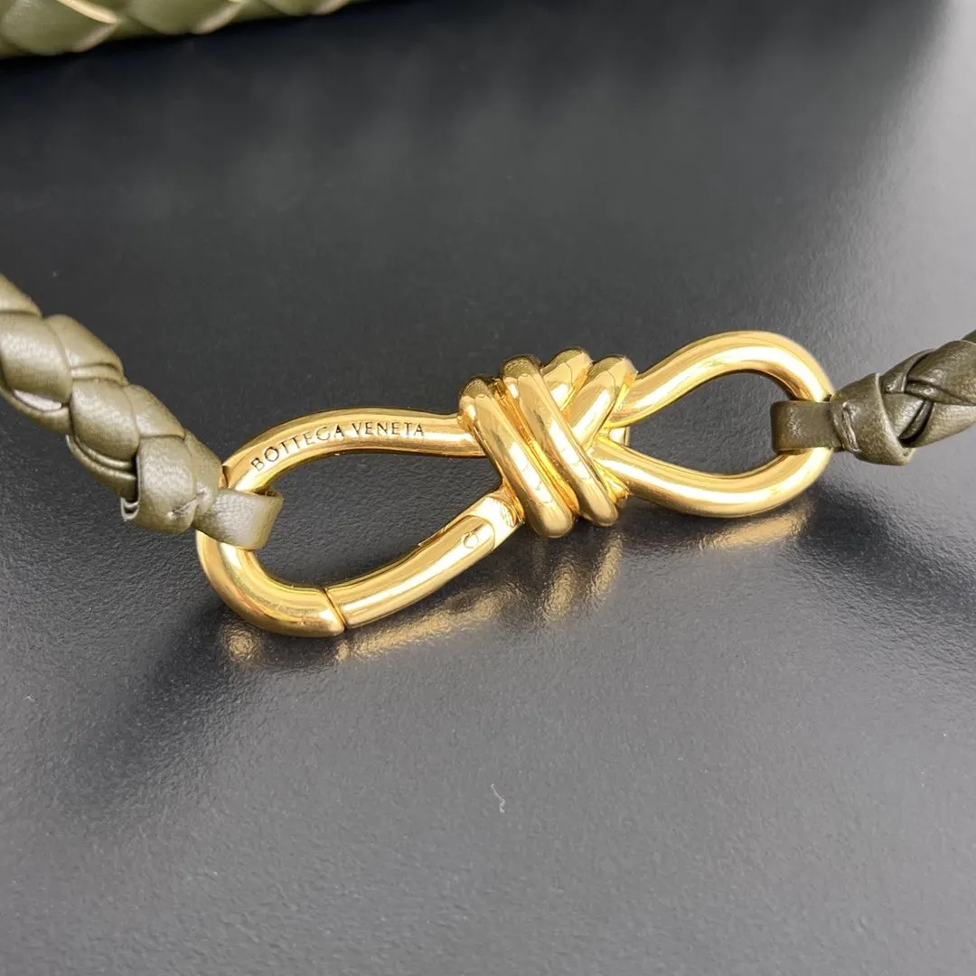 Bottega Veneta 金色 羊皮 斜背包 輕便斜挎款