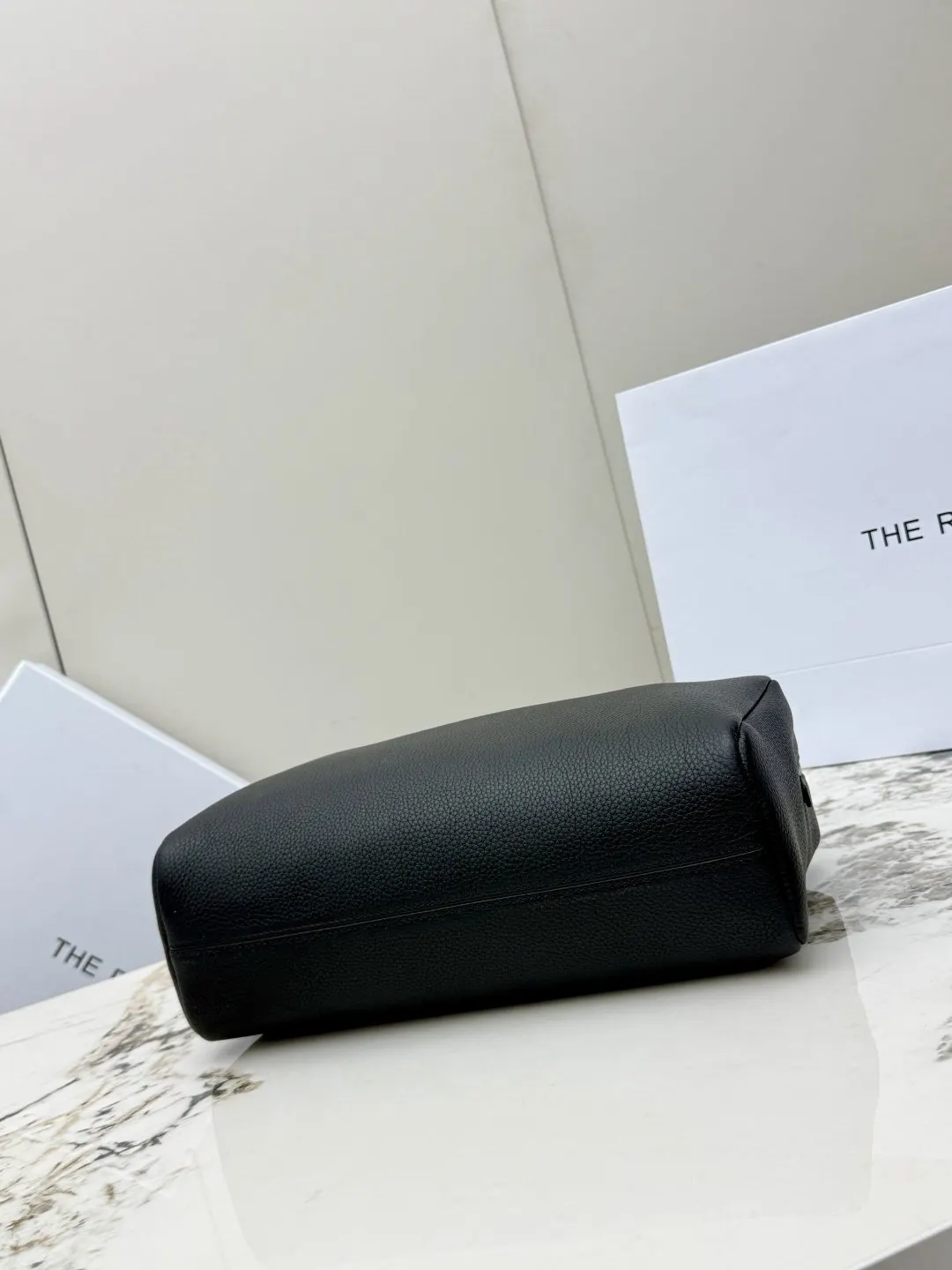 牛皮 玫瑰 TR荔枝纹 THE ROW Astra保 單肩包 日常單肩背款
