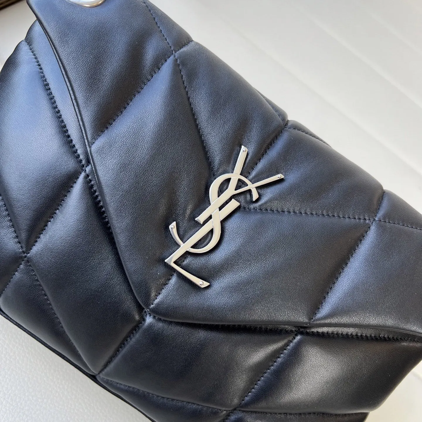YSL 銀色 羊皮 鏈條包 精致鏈條款