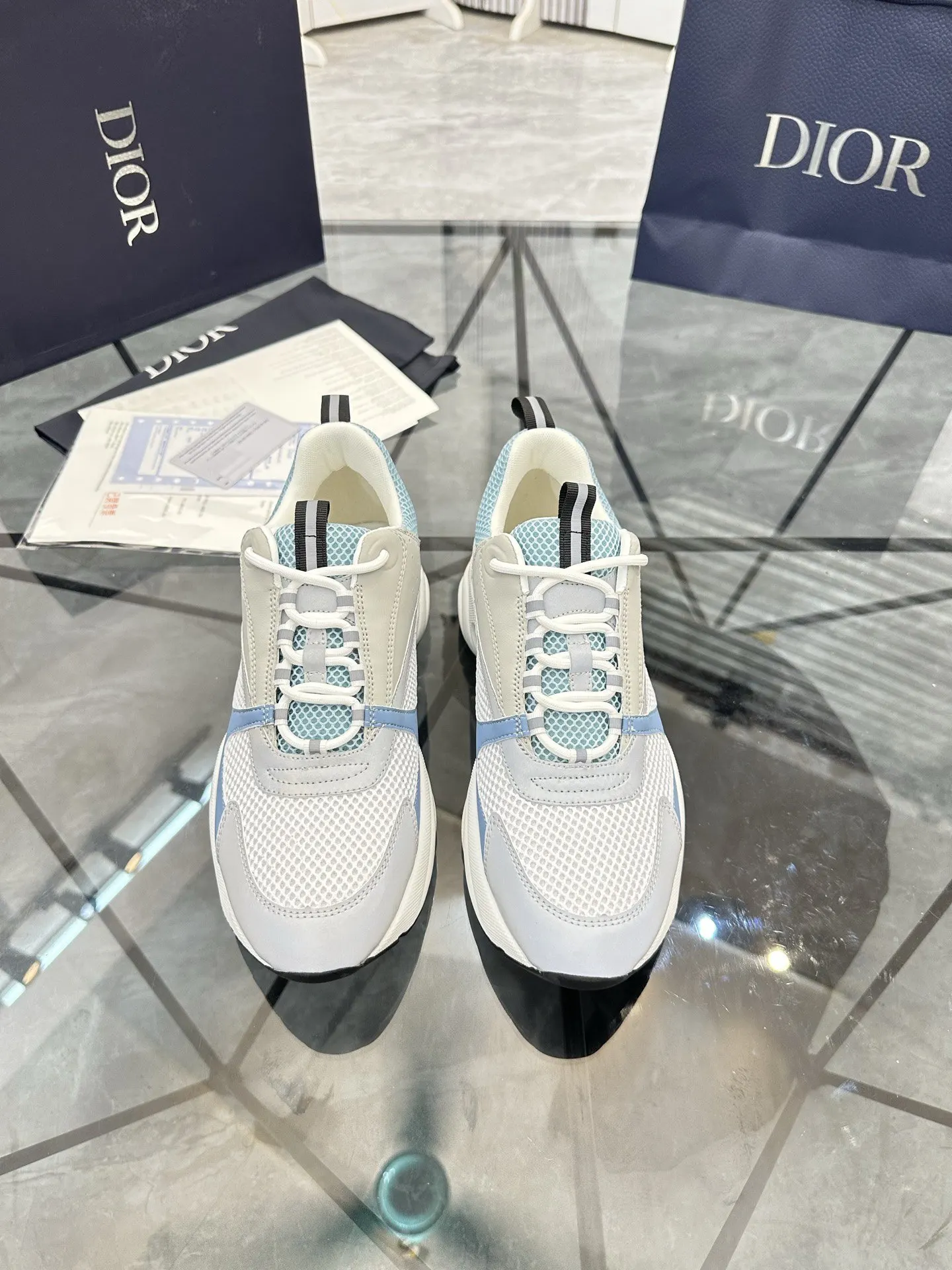Dior B22 白浅蓝拼色牛皮休閒鞋 清爽款