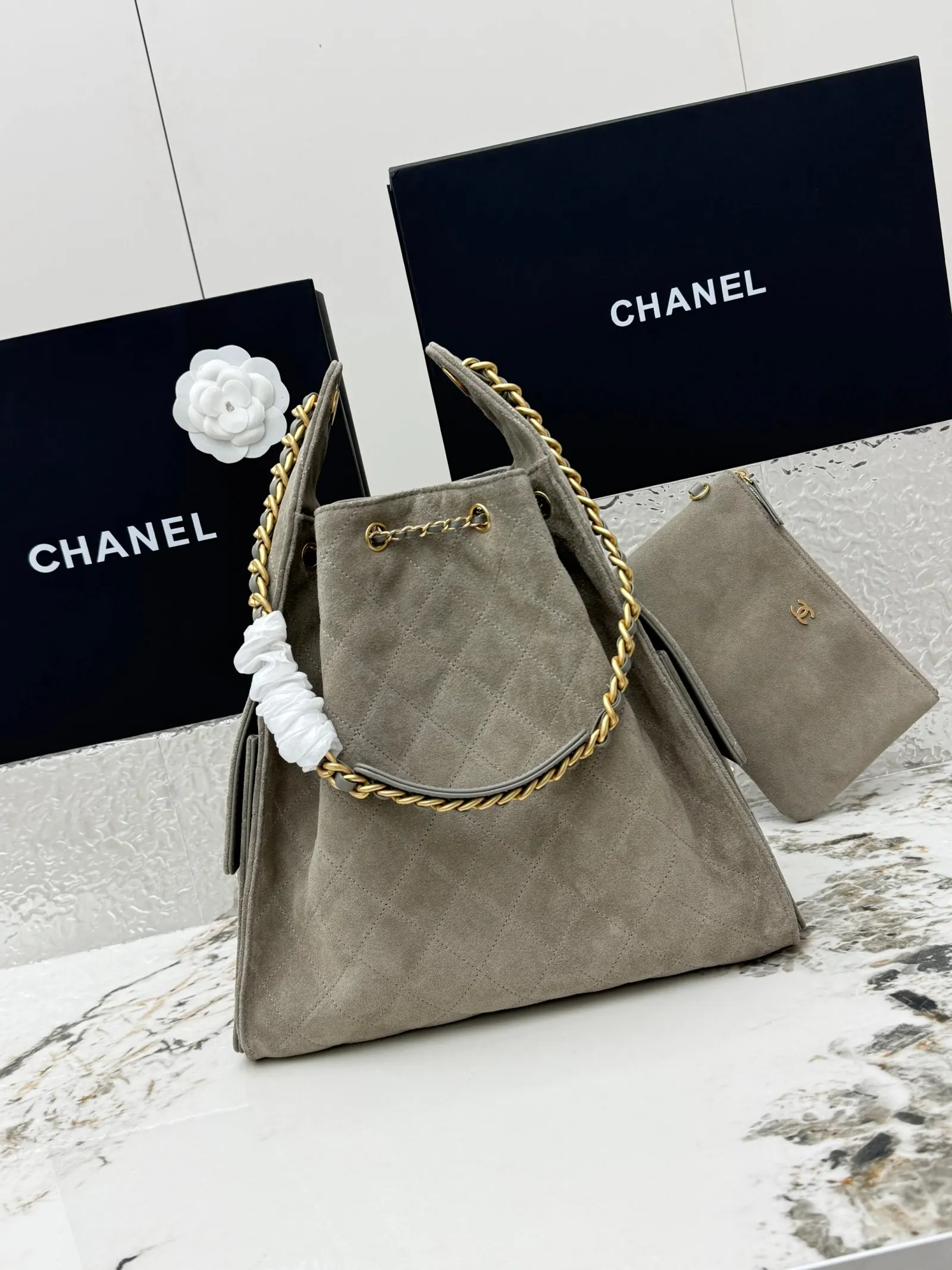 Gold Hobo Shoulder Bag Vintage Leather