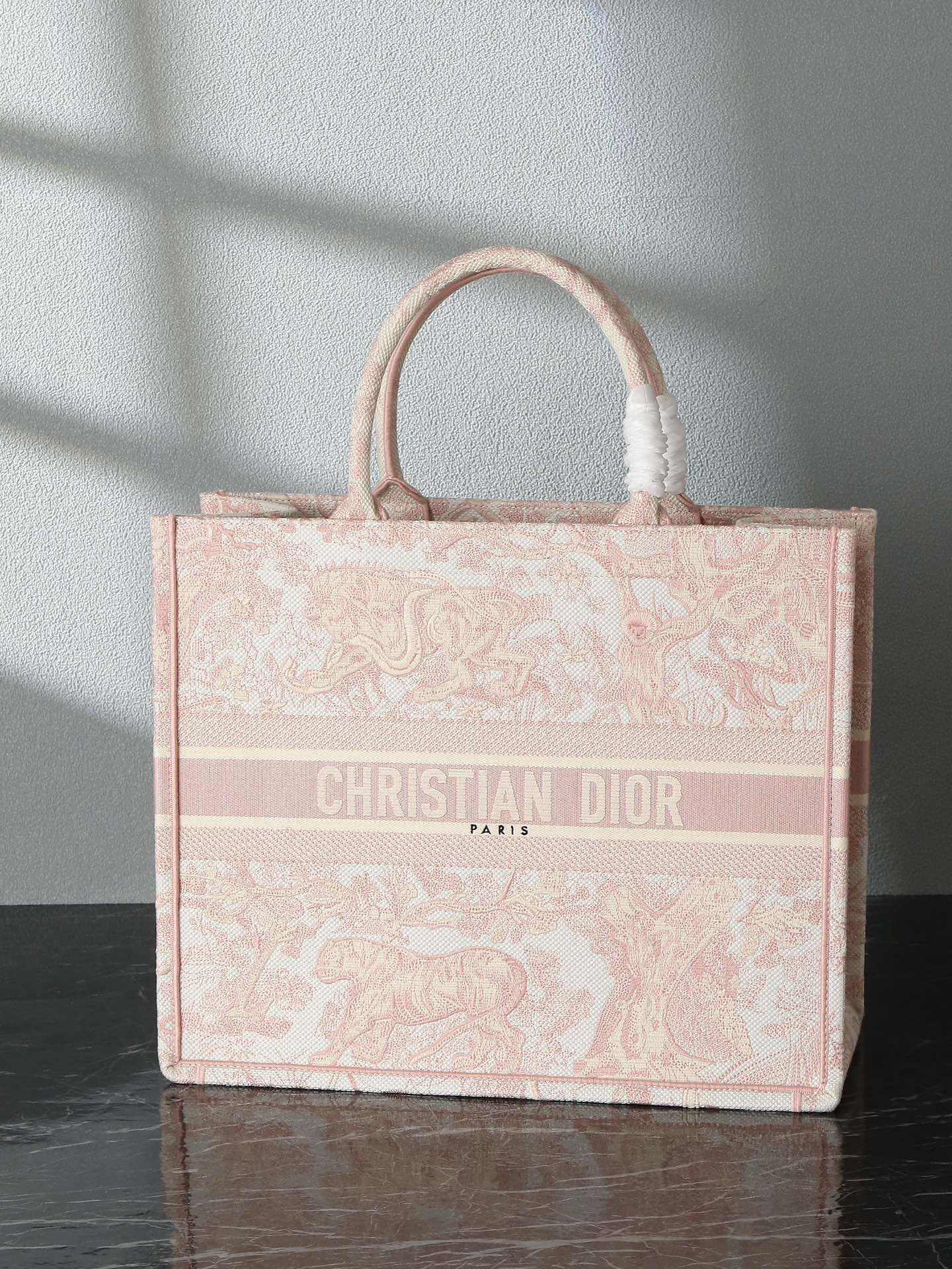Book Tote 可收納各种日常用品 全新演绎Baye图案混合效果D 托特包 大容量托特款