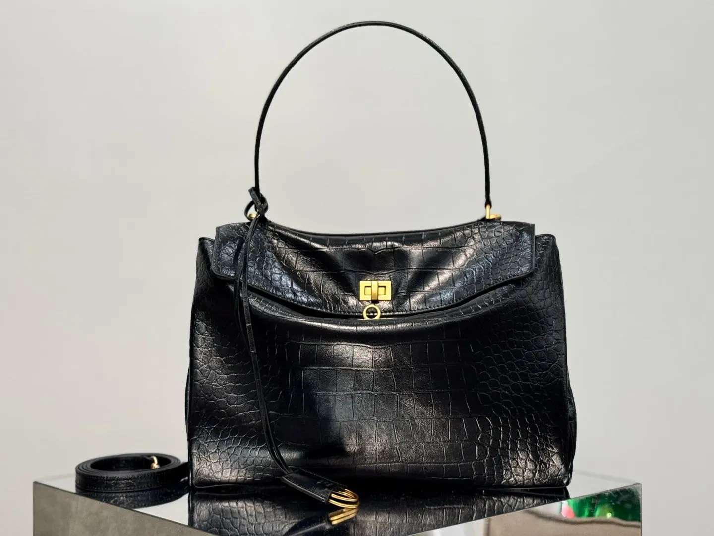 Balenciaga Rodeo 黑金 鳄鱼纹 腋下包 簡約腋下款
