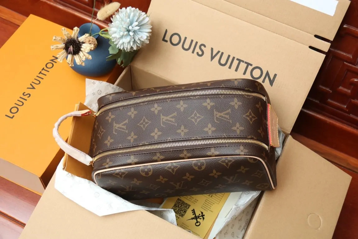 Louis Vuitton Monogram Cosmetic Pouch Leather